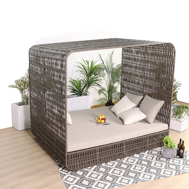 Resort Luxury Woven Outdoor Daybed Furniture