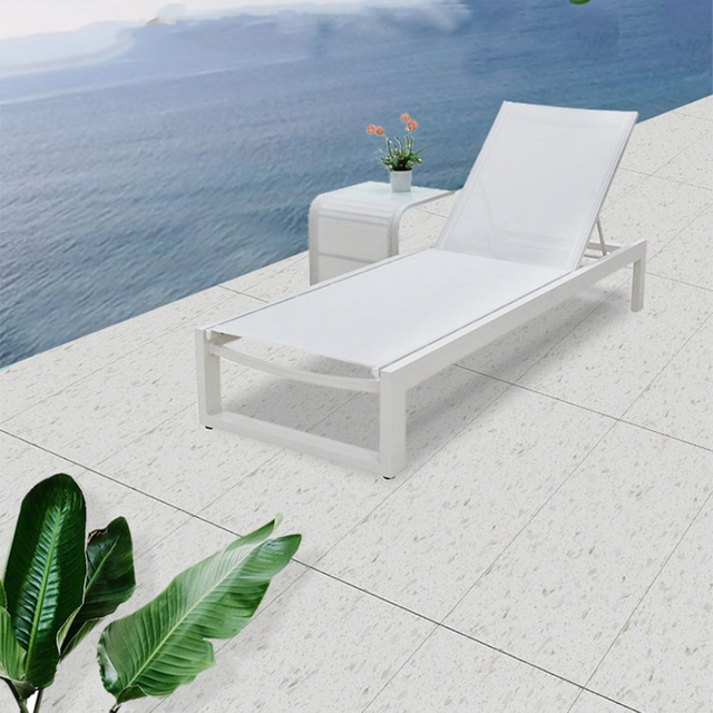 Outdoor Comfortable Aluminum Alloy Chaise Lounge with Wheel