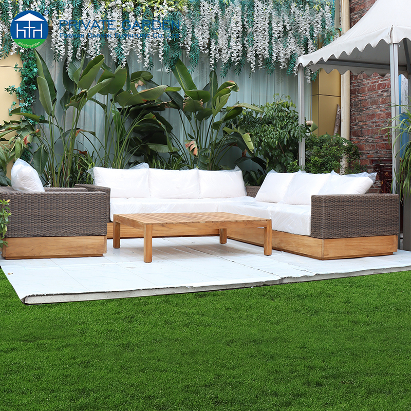 Garden Solid Wood Rattan Outdoor Sofa