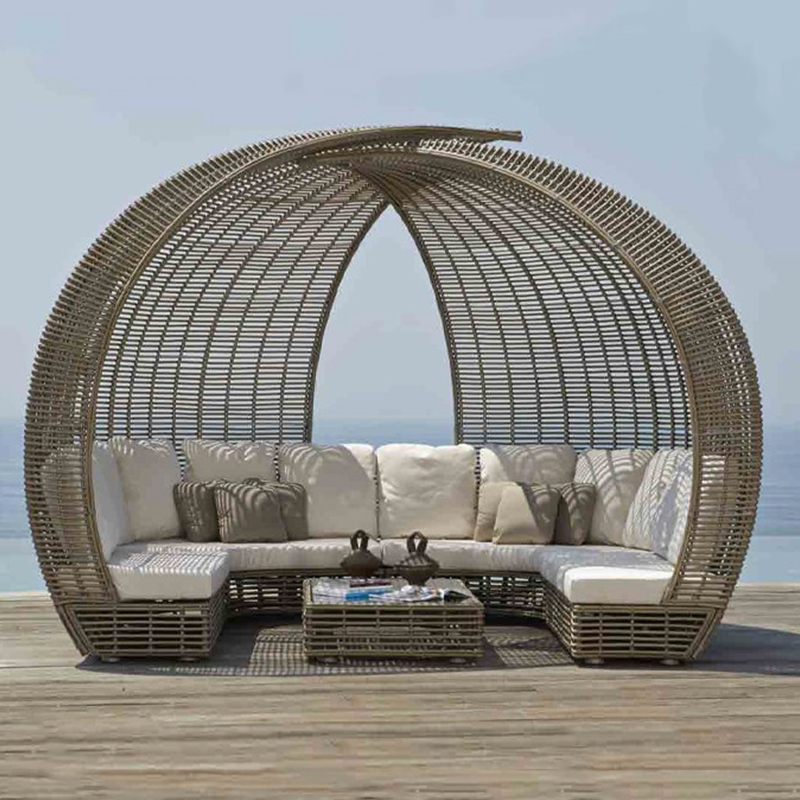 High Quality Contemporary Rattan Garden Daybed with Canopy