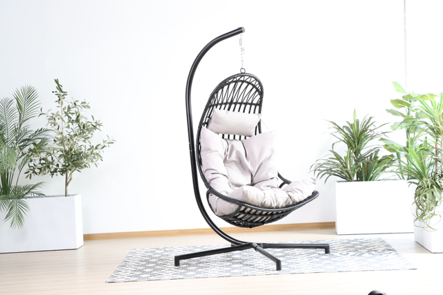 Wholesale Outdoor High Quality Half Moon Hammock Hanging Chair