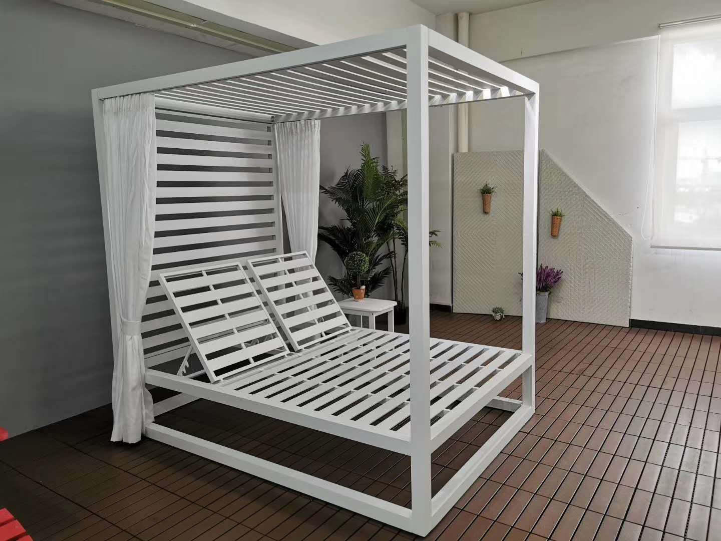 Leisure Double Park Daybed Outdoor Sunbed for Adults