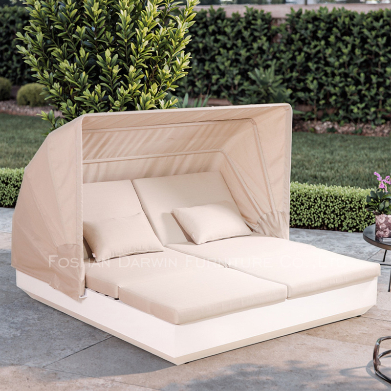 Hot Selling Outdoor Double Modern Outdoor Sun Bed Sunbed Wicker Daybed with Cushion