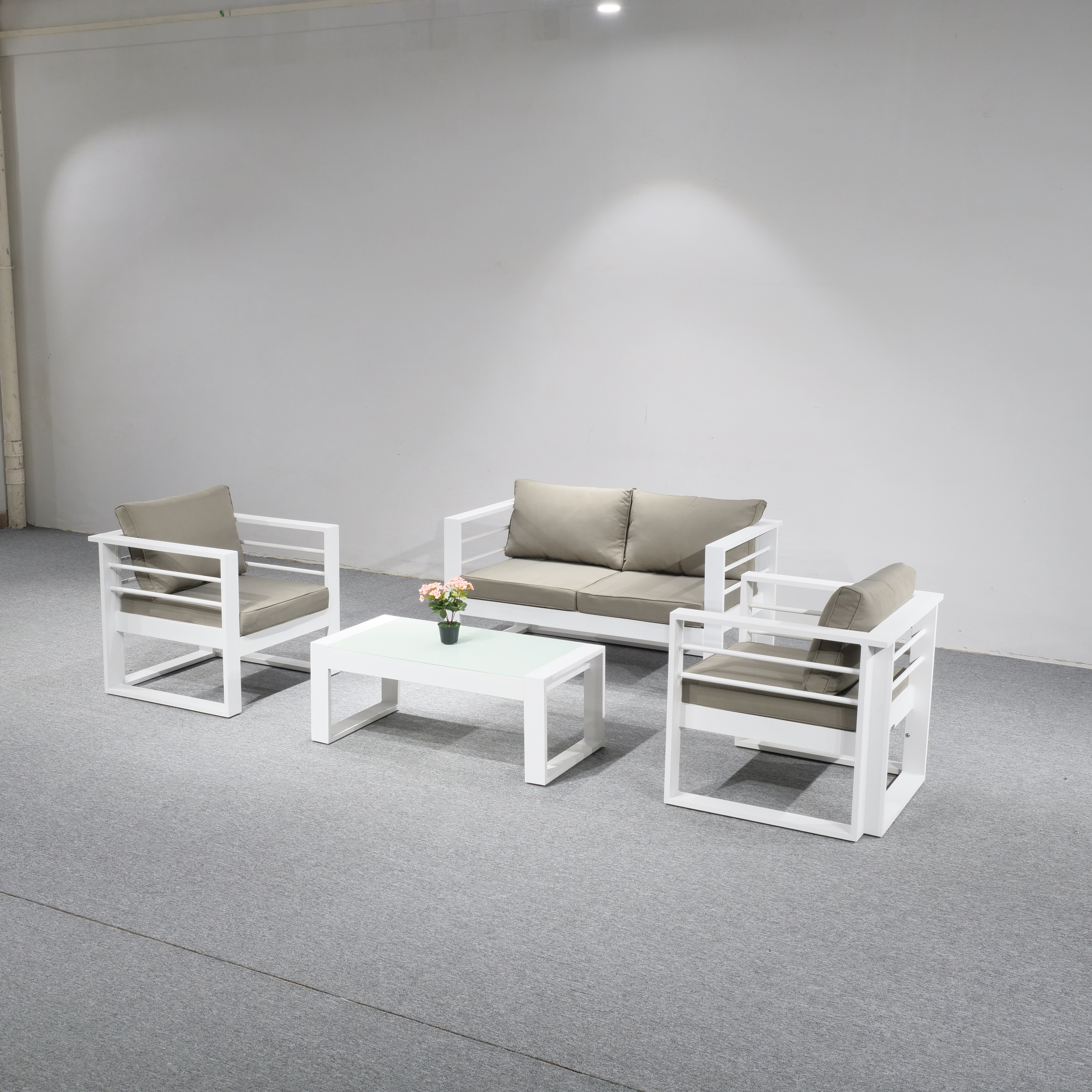 High End Outdoor Furniture Sofa Lounge Set With Comfortable Cushion