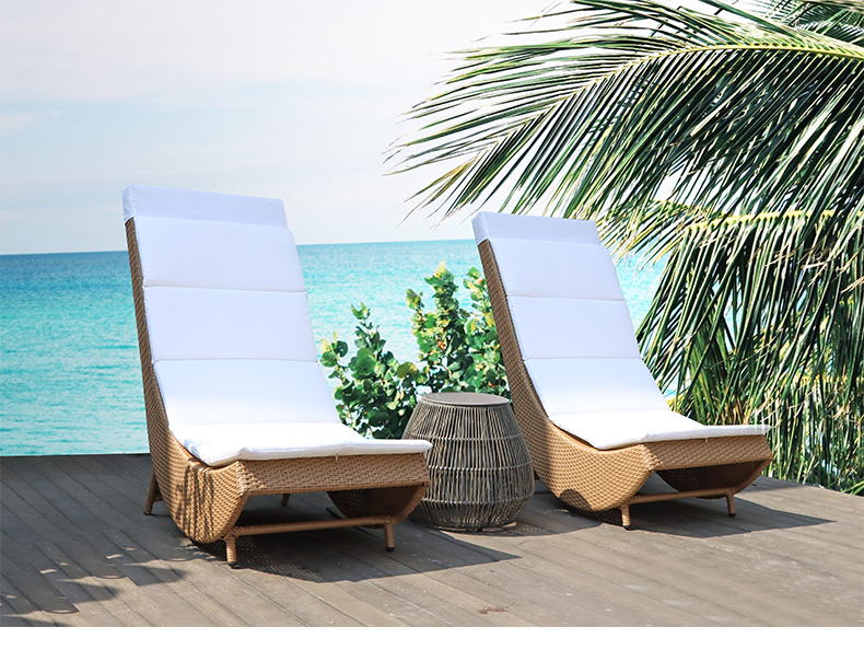 Hotel Comfortable Rattan Sun Lounger