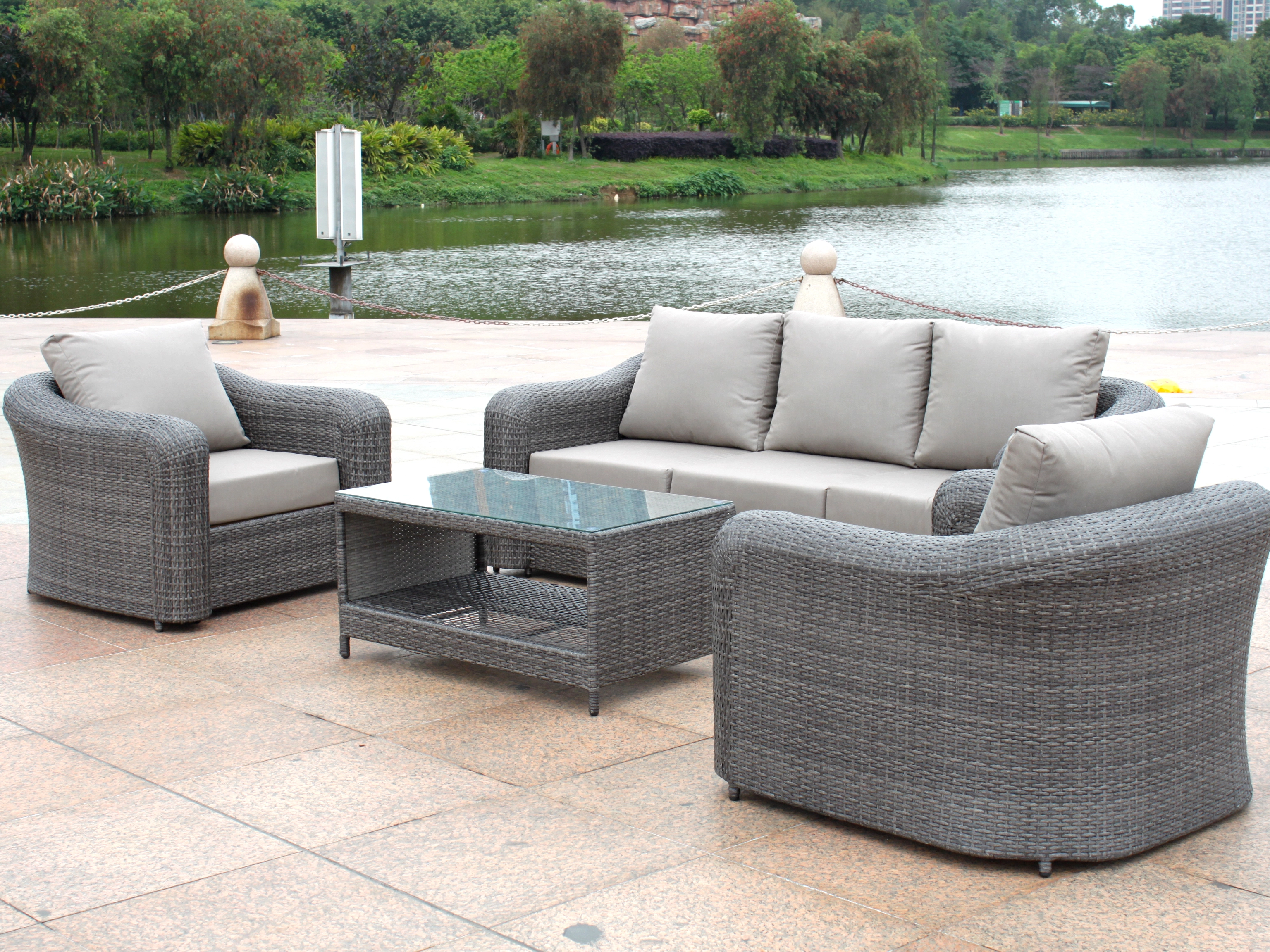 Sectional Outdoor Rattan Sofa with Cushion