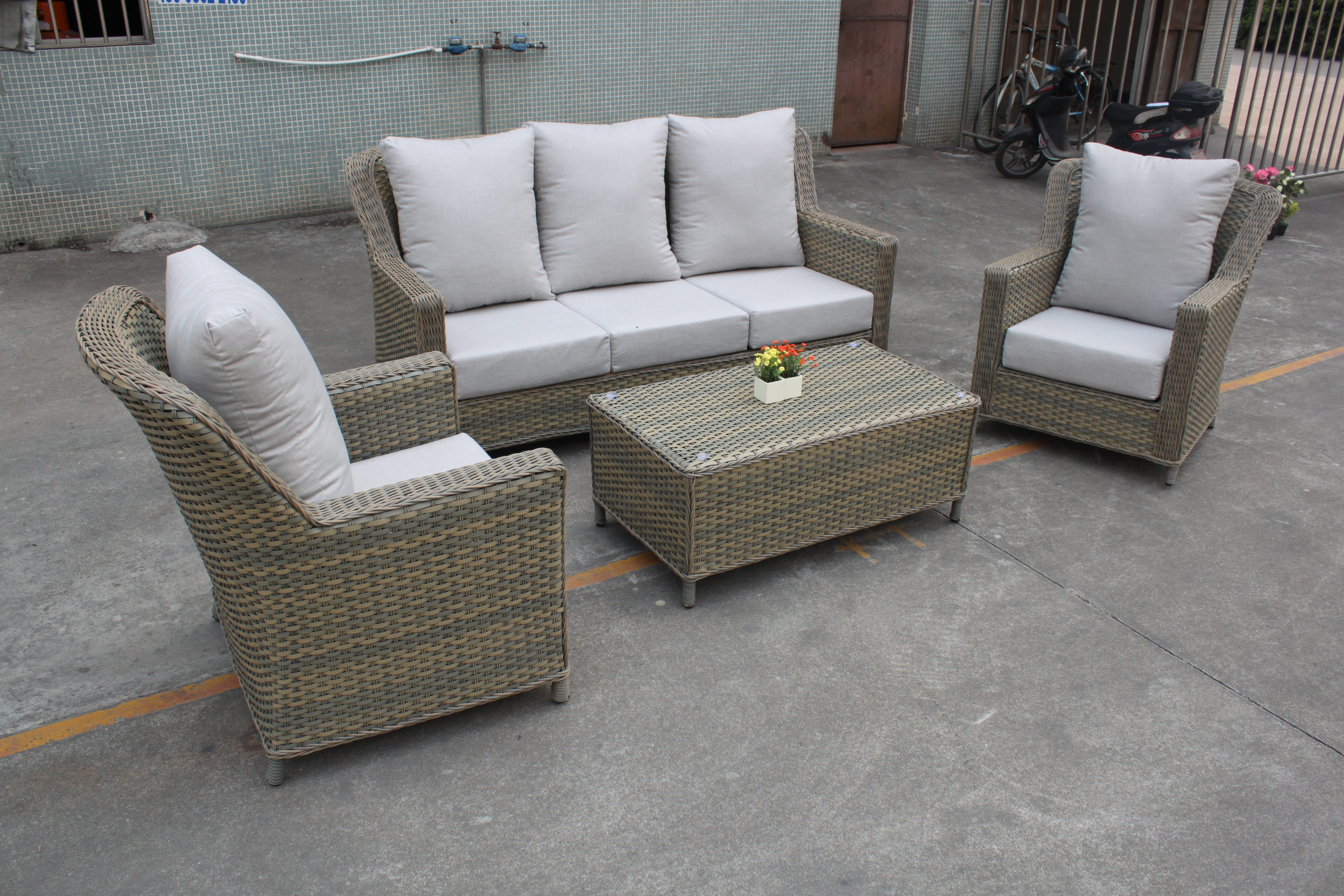 5-piece Outdoor Rattan Sofa with Cushion