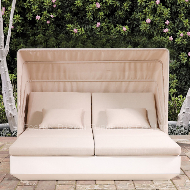 Hot Selling Outdoor Double Modern Outdoor Sun Bed Sunbed Wicker Daybed with Cushion