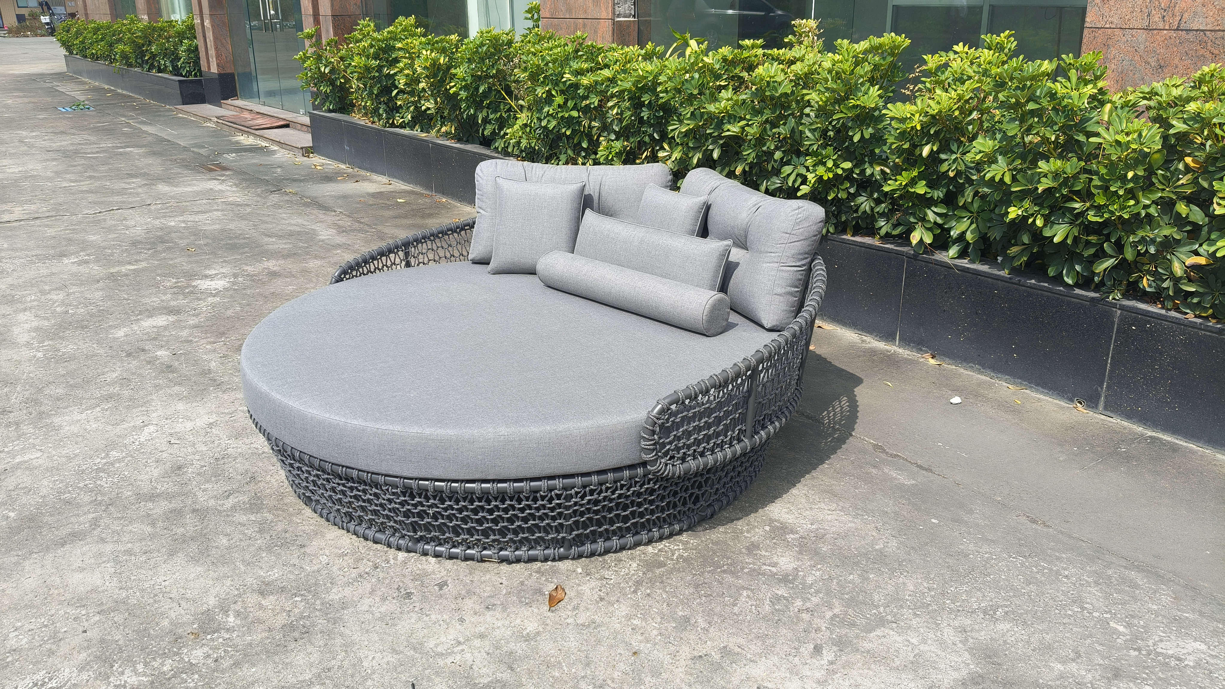 Modern Leisure Comfortable Pool Daybed Couch