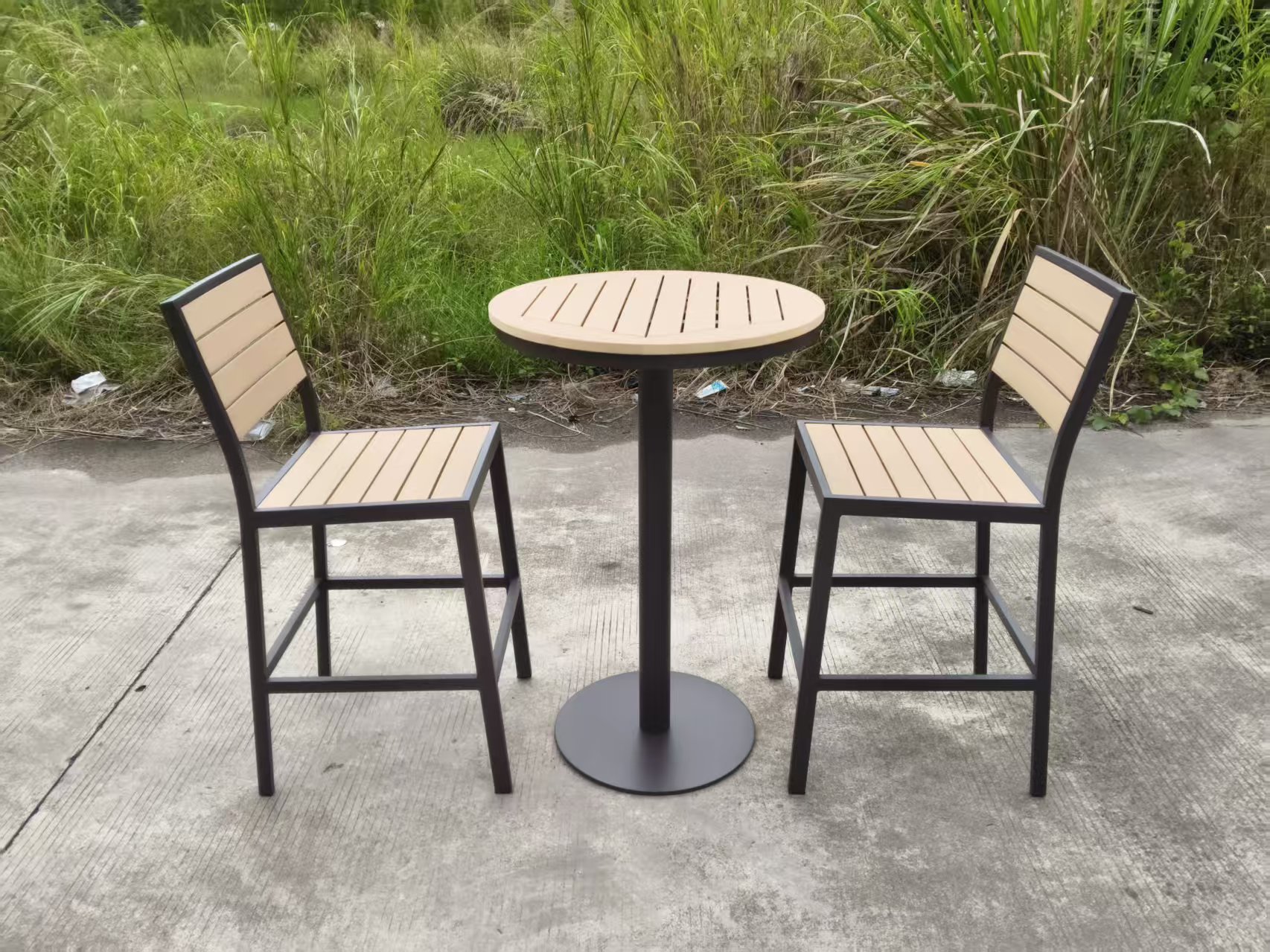 Factory Direct Outdoor Poly-wood Bar Table Set 3 Pieces Aluminum Frame OEM ODM Customizable for Hotel & Restaurant