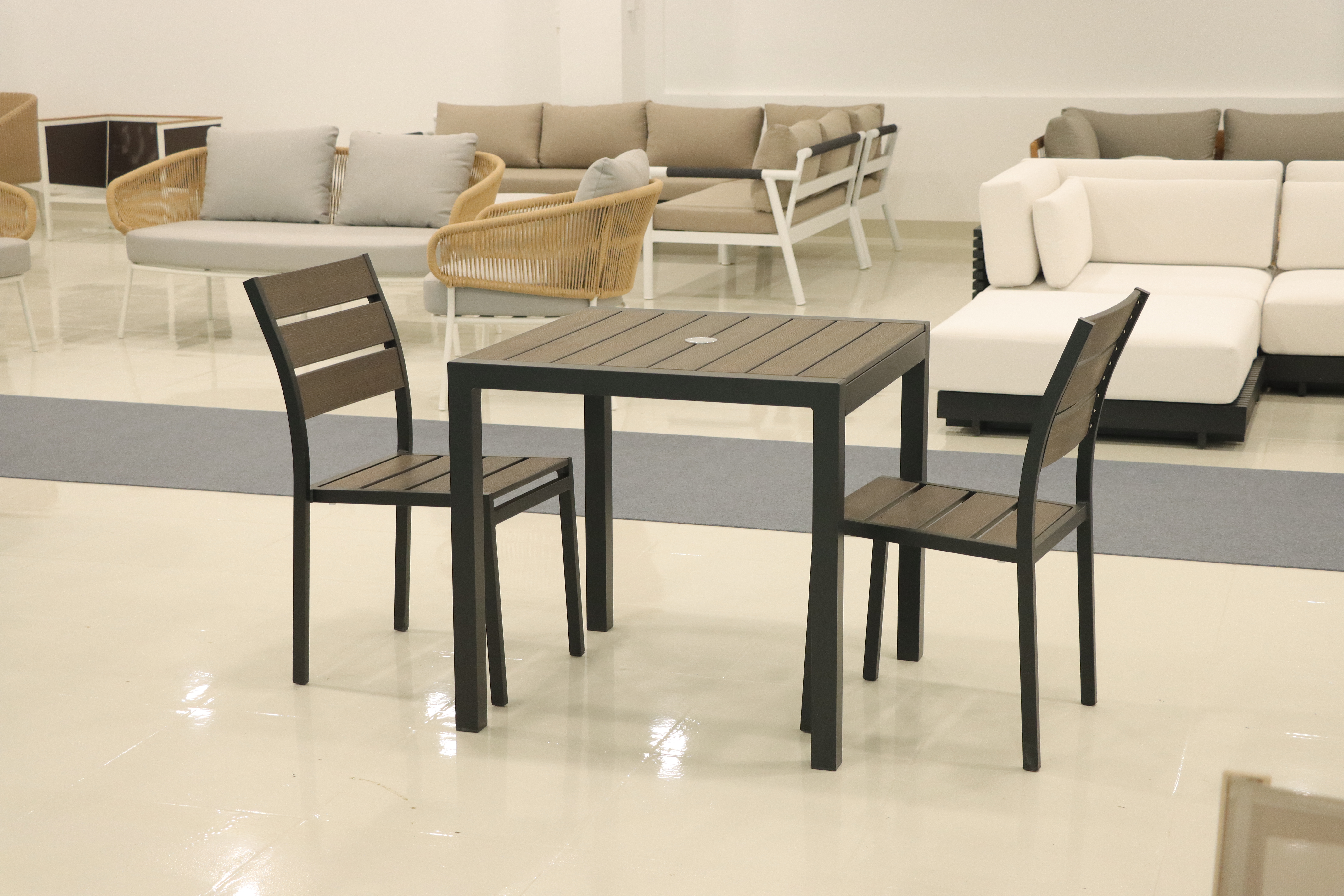 patio dining table and chair